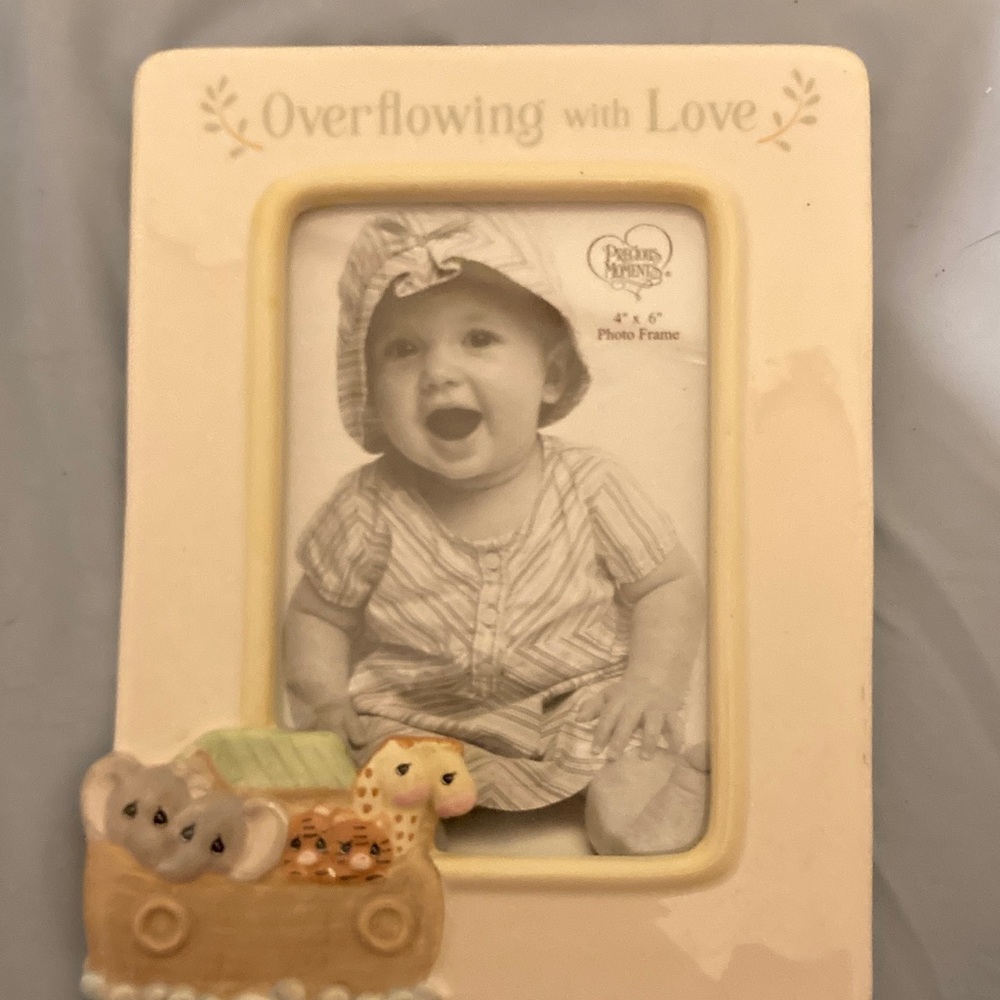 Precious Moments Cream Photo Frame with Animal Accents